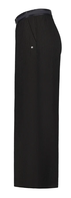 Luhta Hilleis